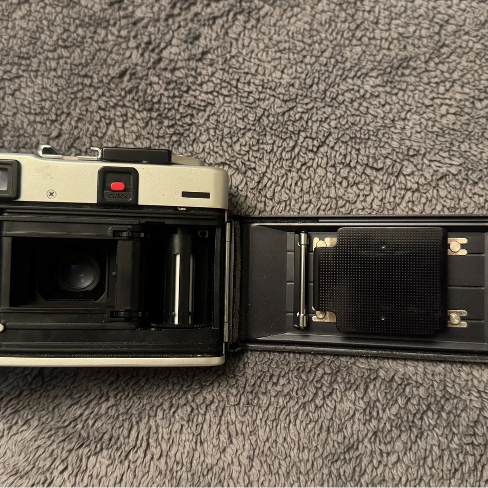 Minolta Hi-Matic Film Camera
